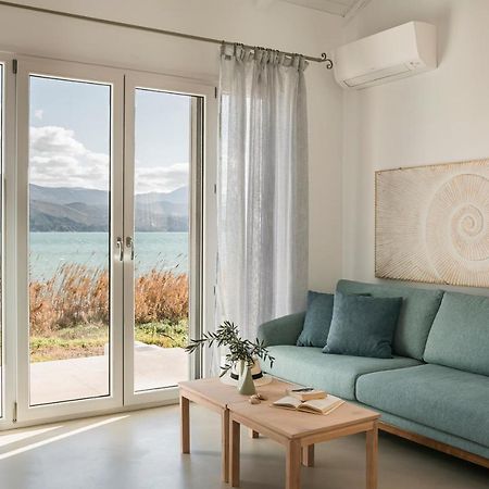 Apollonides Seafront Villa1 Aoede Lixouri Zewnętrze zdjęcie