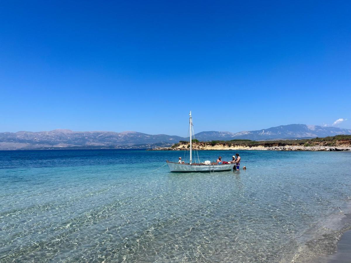 Apollonides Seafront Villa1 Aoede Lixouri Zewnętrze zdjęcie